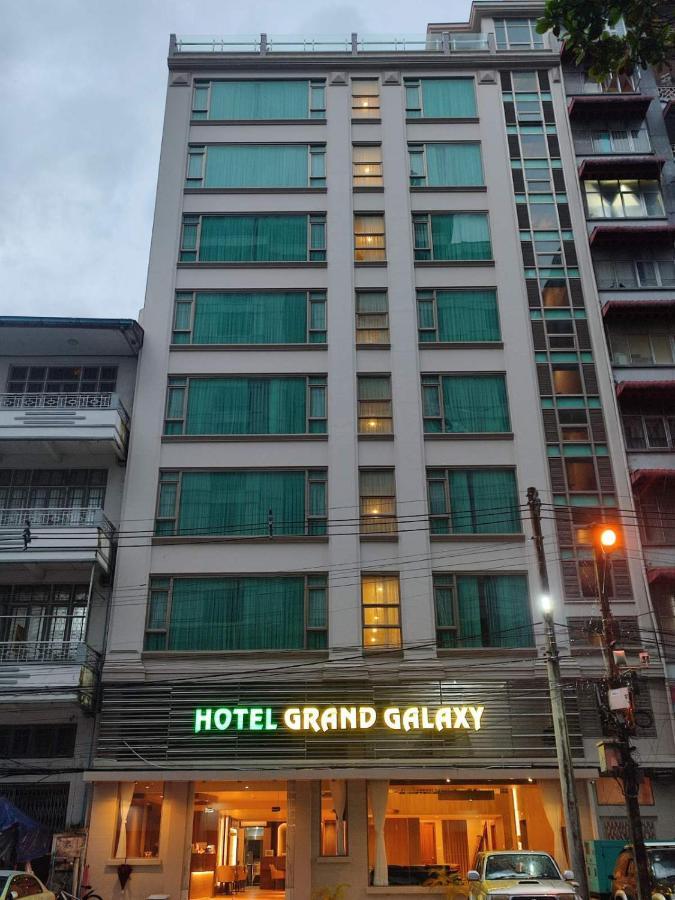 Hotel Grand Galaxy Yangón Exterior foto